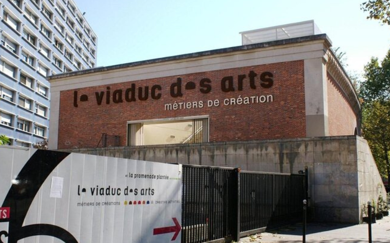 Viator Viaduc des Arts Paris France
